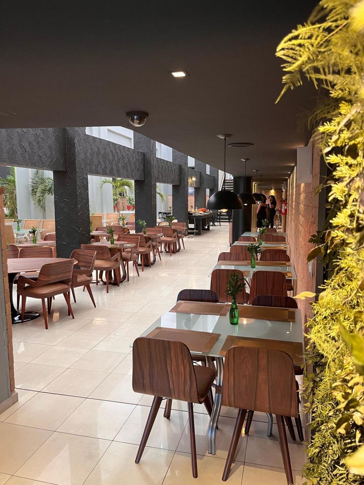 Oasis Tower Hotel リベイラン・プレト エクステリア 写真