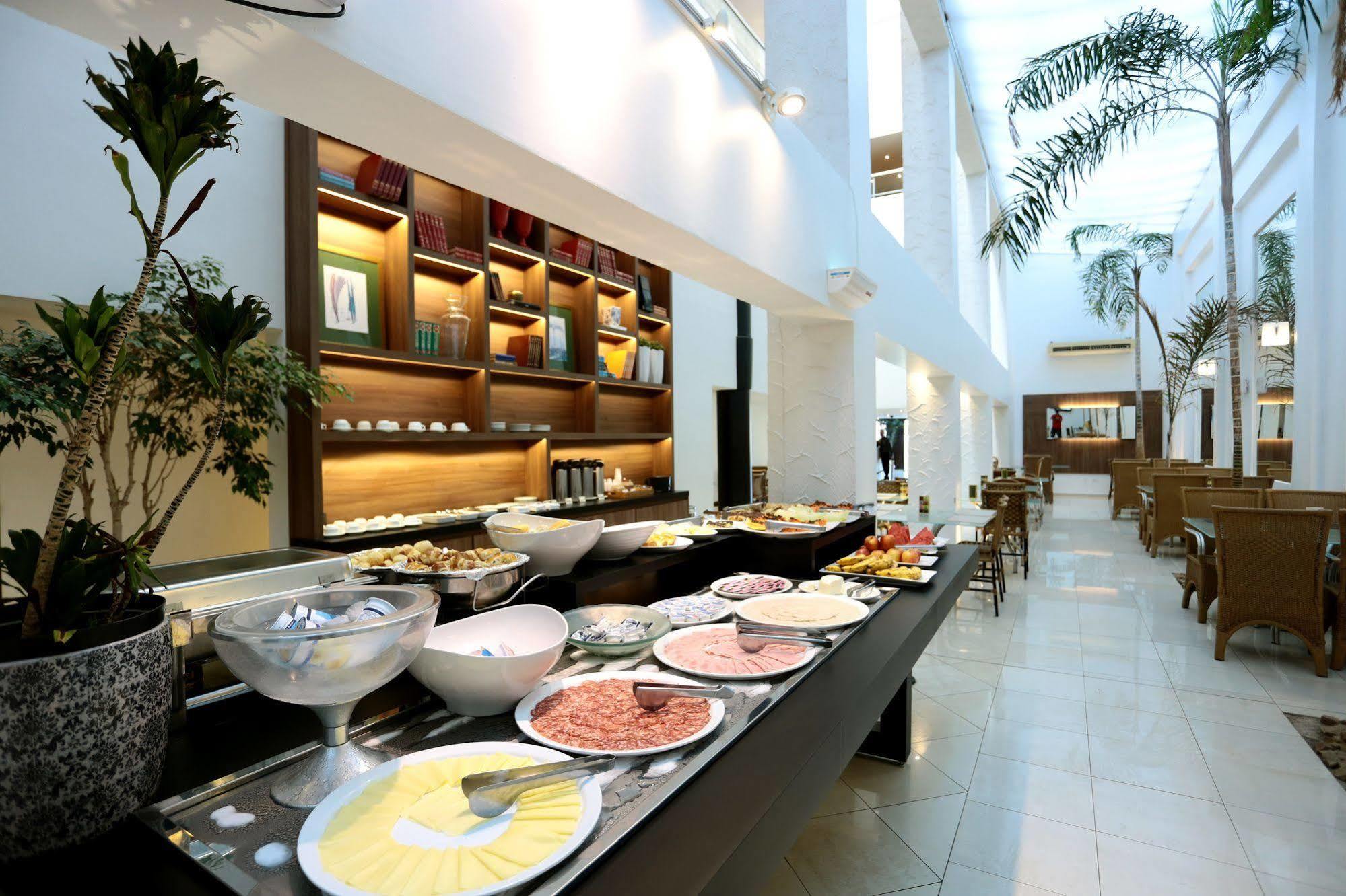 Oasis Tower Hotel リベイラン・プレト エクステリア 写真